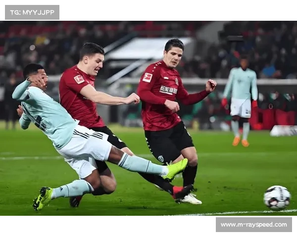 科莫控球率意甲第一,尼科·帕斯定位球威胁罗马防线 科莫控球率意甲第一,尼科·帕斯定位球威胁罗马防线